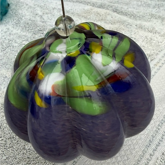 Multicolor hand blown Glass Flower Ornament - Picture 5 of 5
